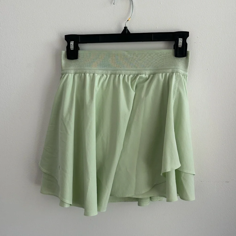 LULULEMON tennis skirt with shorts size small - Picture 3 of 3